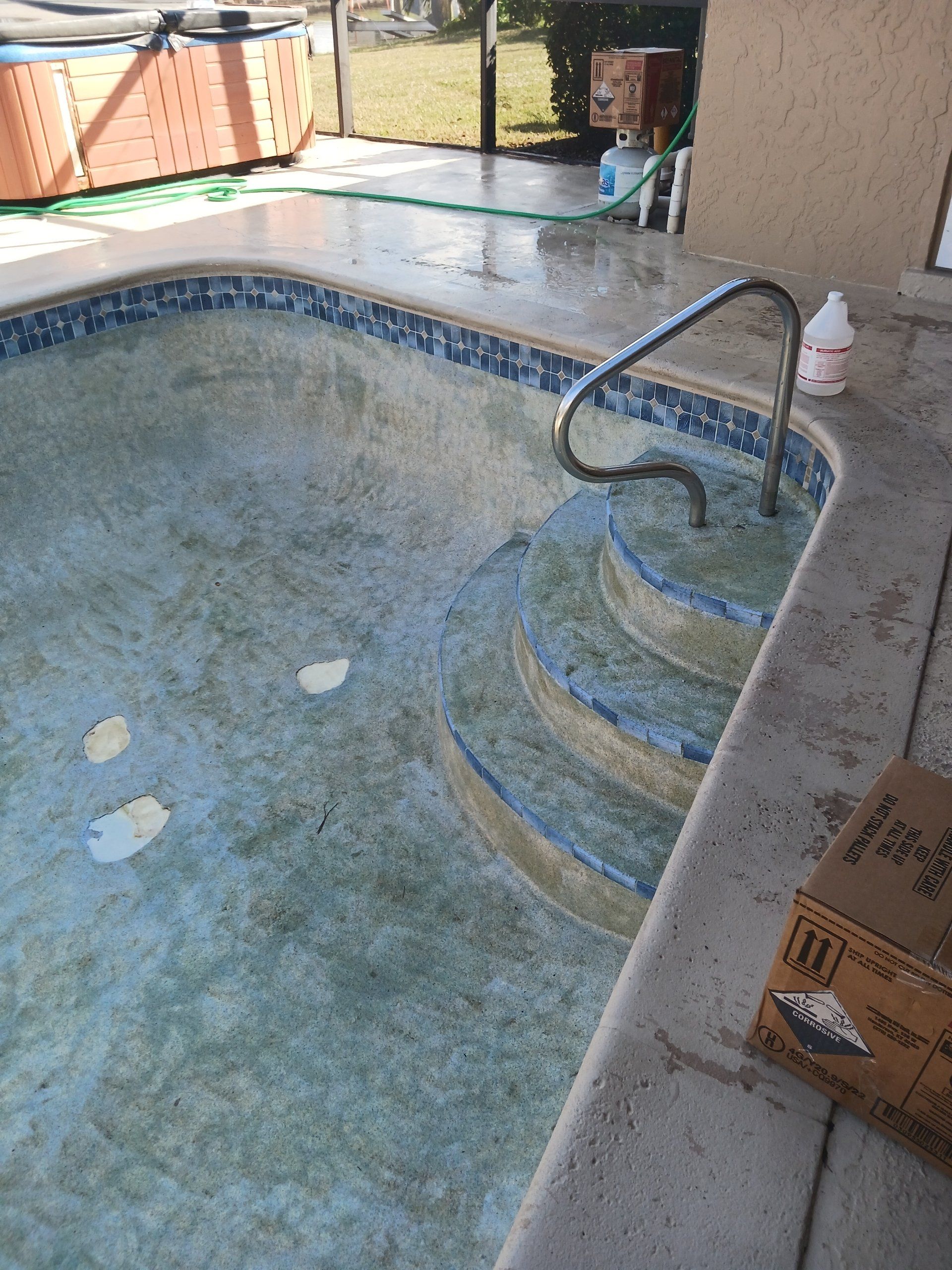 Servicing/cleaning the pool