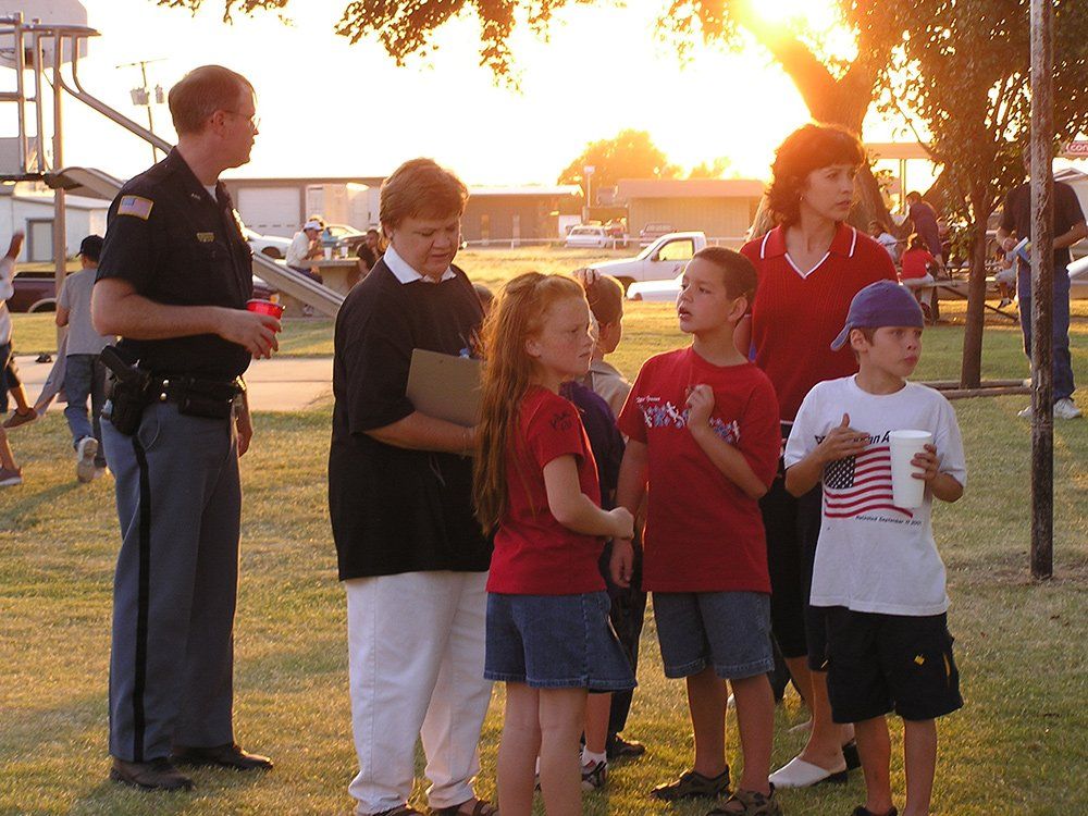 Miss Carr and Mrs. Schmidt and some students