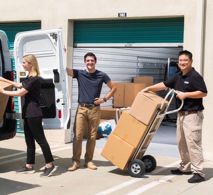 Self storage move in and management