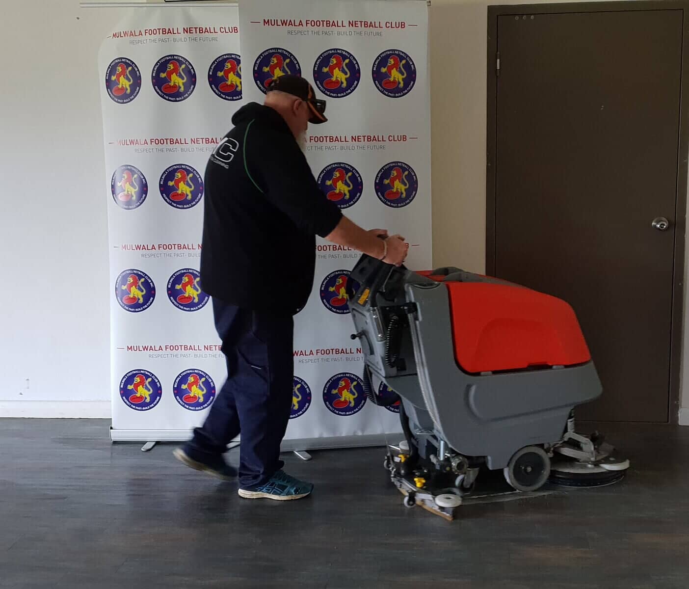 Vinyl floor cleaning 5 — Cleaning Projects in Mulwala, NSW