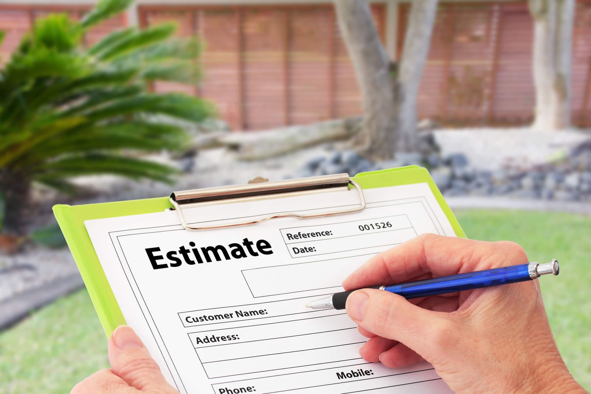 An expert from SYS Enterprises performing a detailed tree removal estimate in Charlestown, IN.