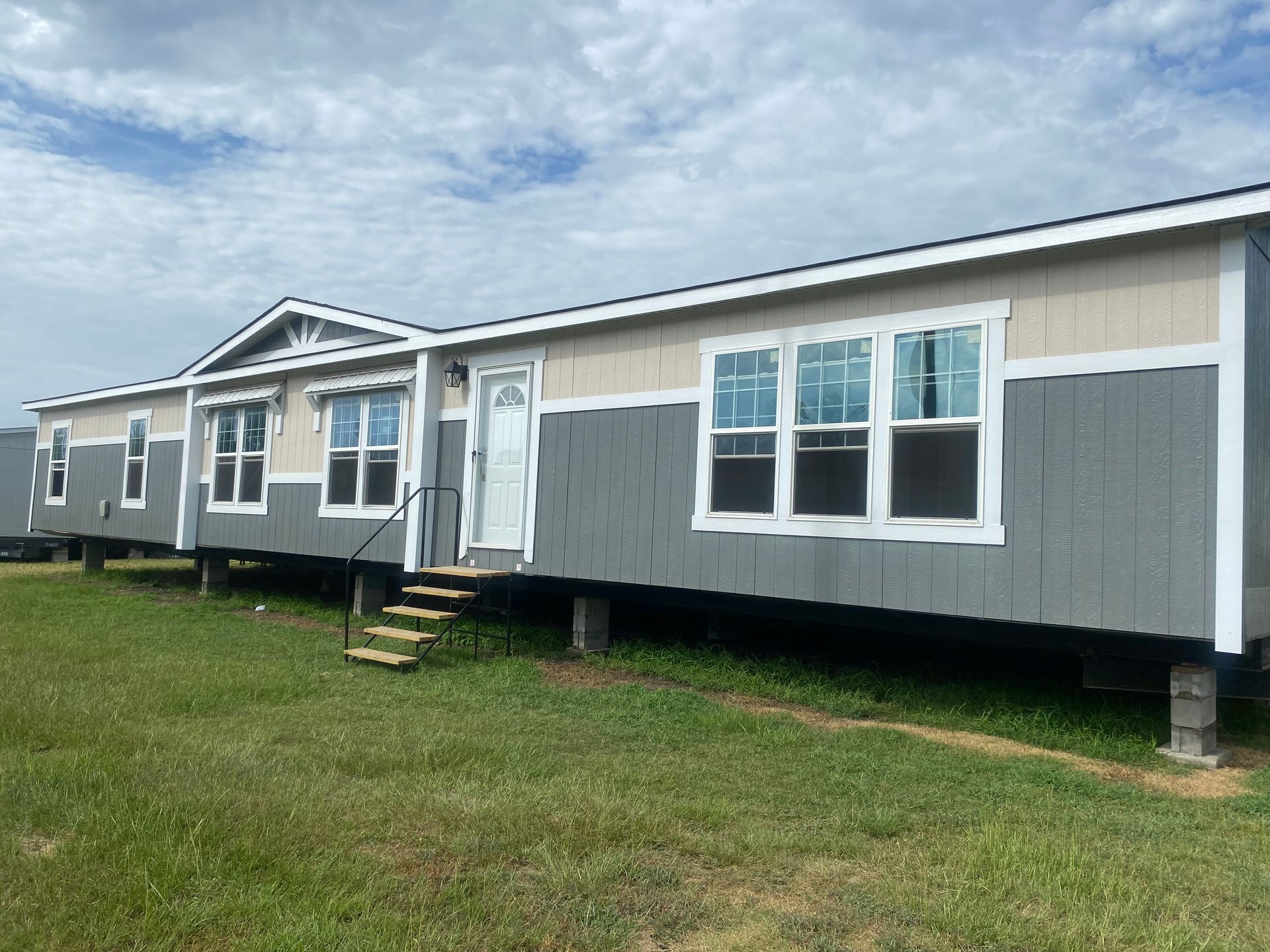 2021 Southern Energy 32x76 4 bedroom 2 bath