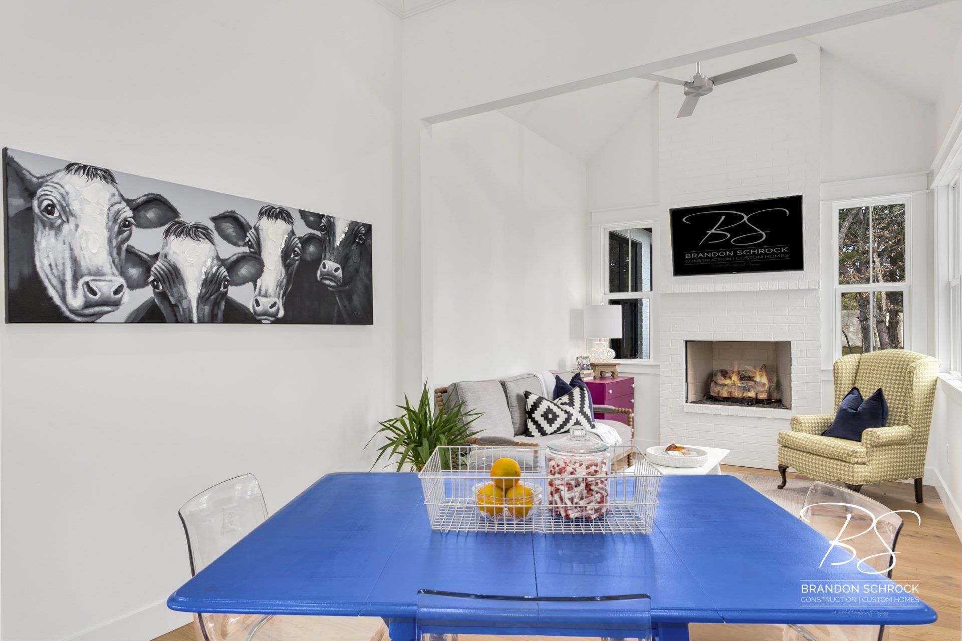 eclectic modern dining room