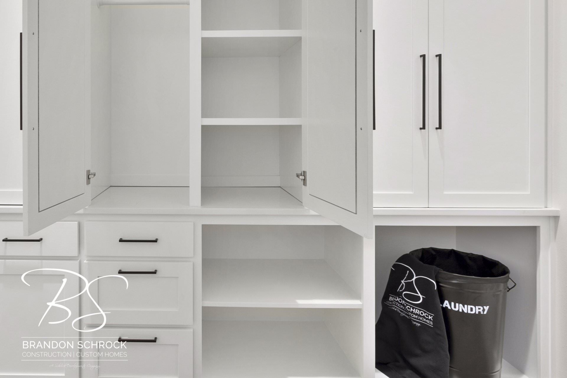 traditional modern farmhouse closet