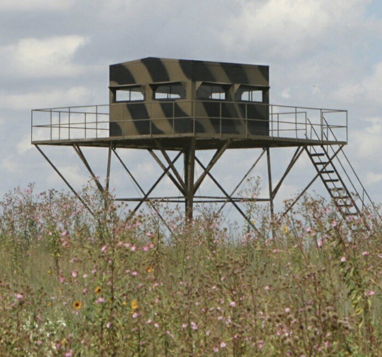 10x10 Deer Blinds for Sale, Elevated Deer Blinds | Texas Wildlife Supply