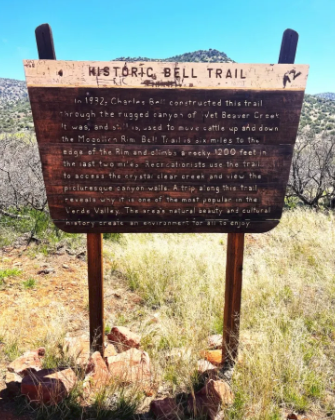 A sign that says historic bell trail on it