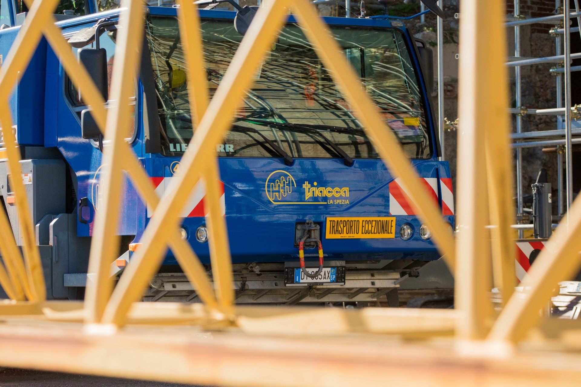 flotta veicoli eccezionali Triacca Trasporti La Spezia