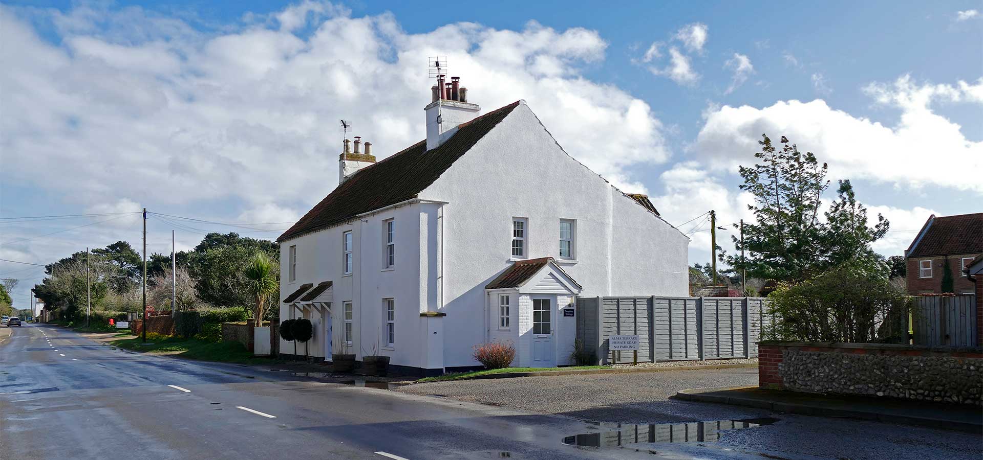 Exterior view of Samphire Cottage, Brancaster Staithe
