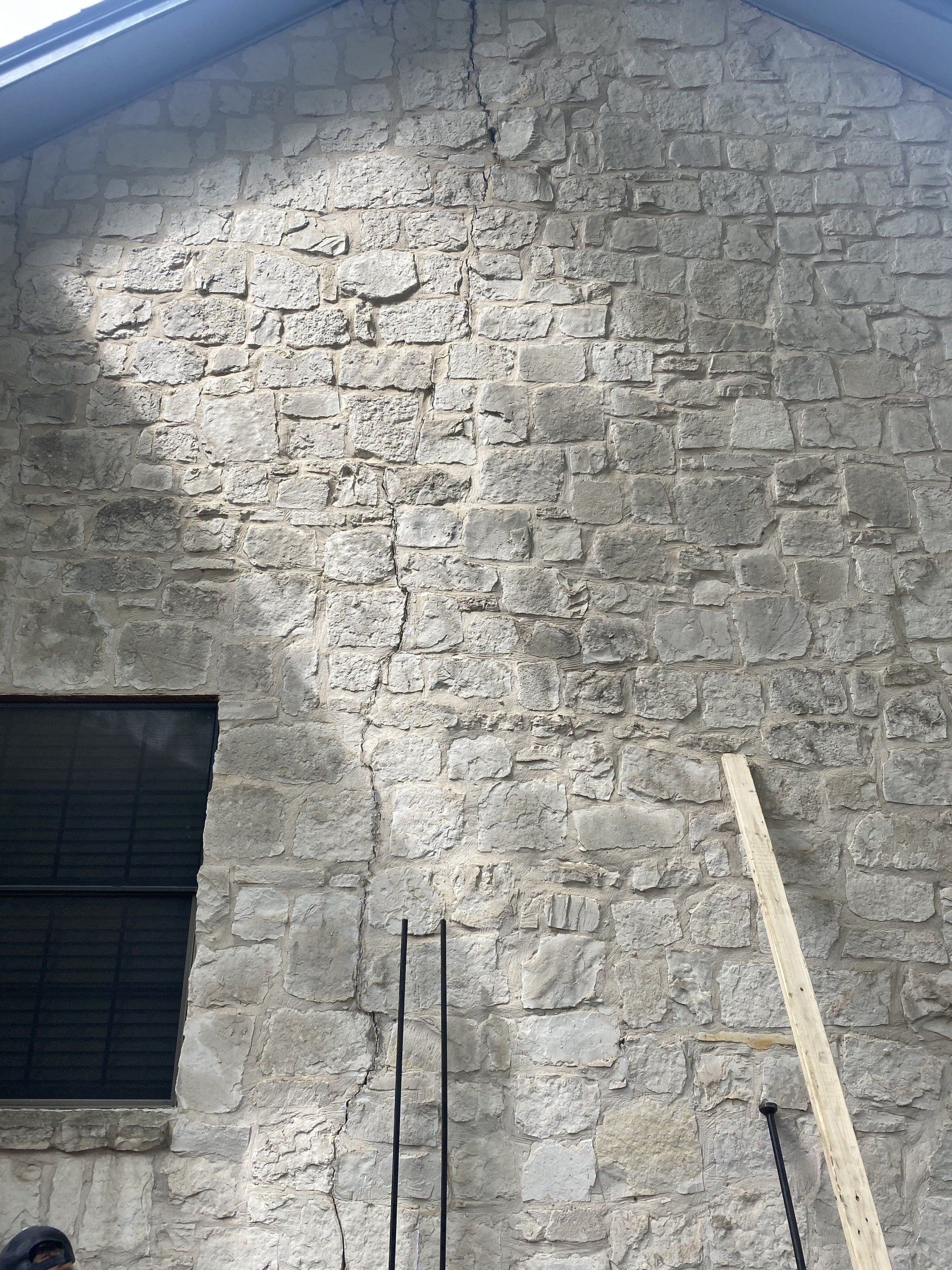 Repaired Cracked Wall - San Antonio, TX - Risen Foundation Solutions