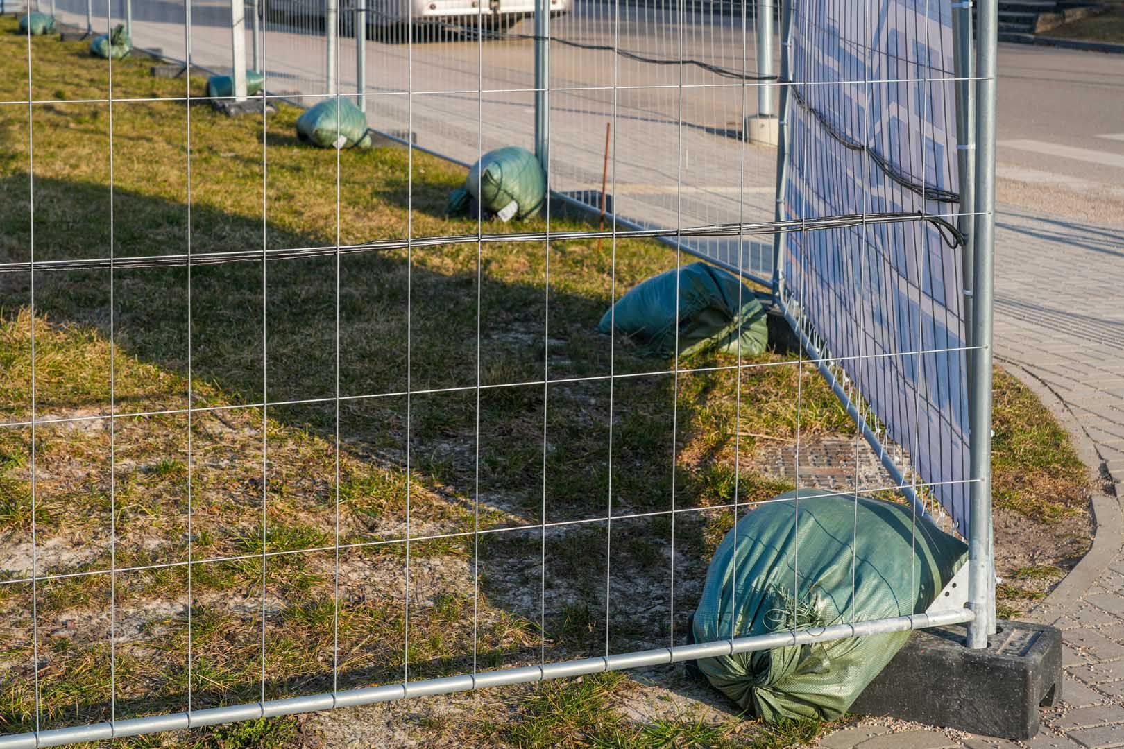 legrand-fence-contractors-temporary-fence-rentals-service-image