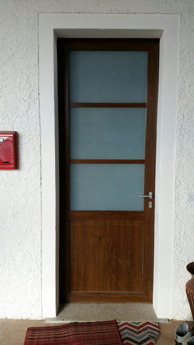 porta d'interno con vetrata