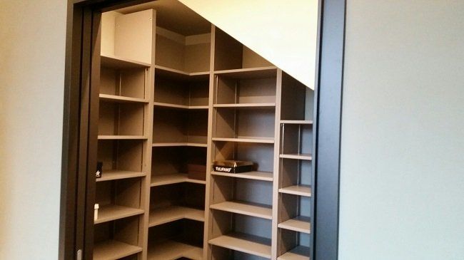 scaffalatura in legno