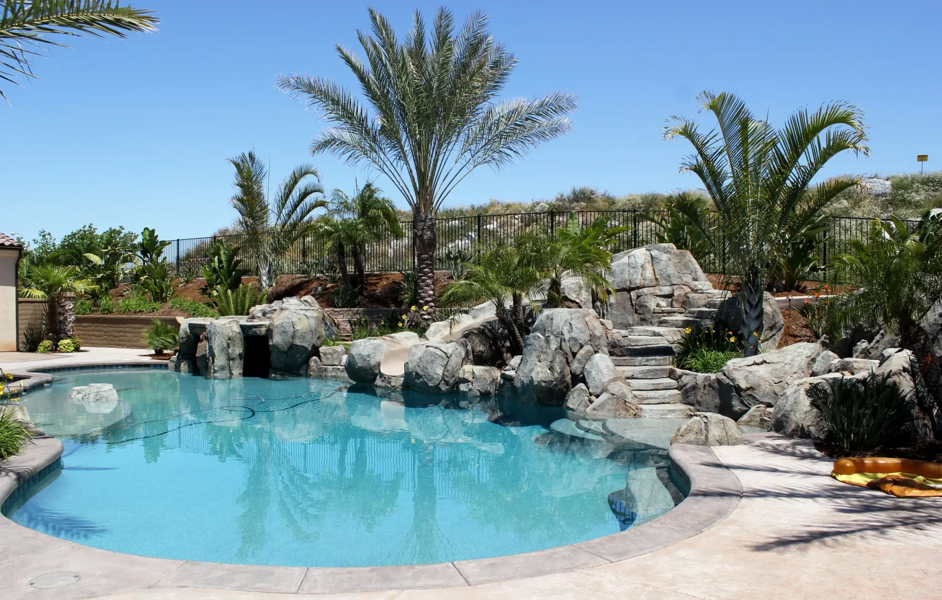 Residential pool deck contractor Riverside CA