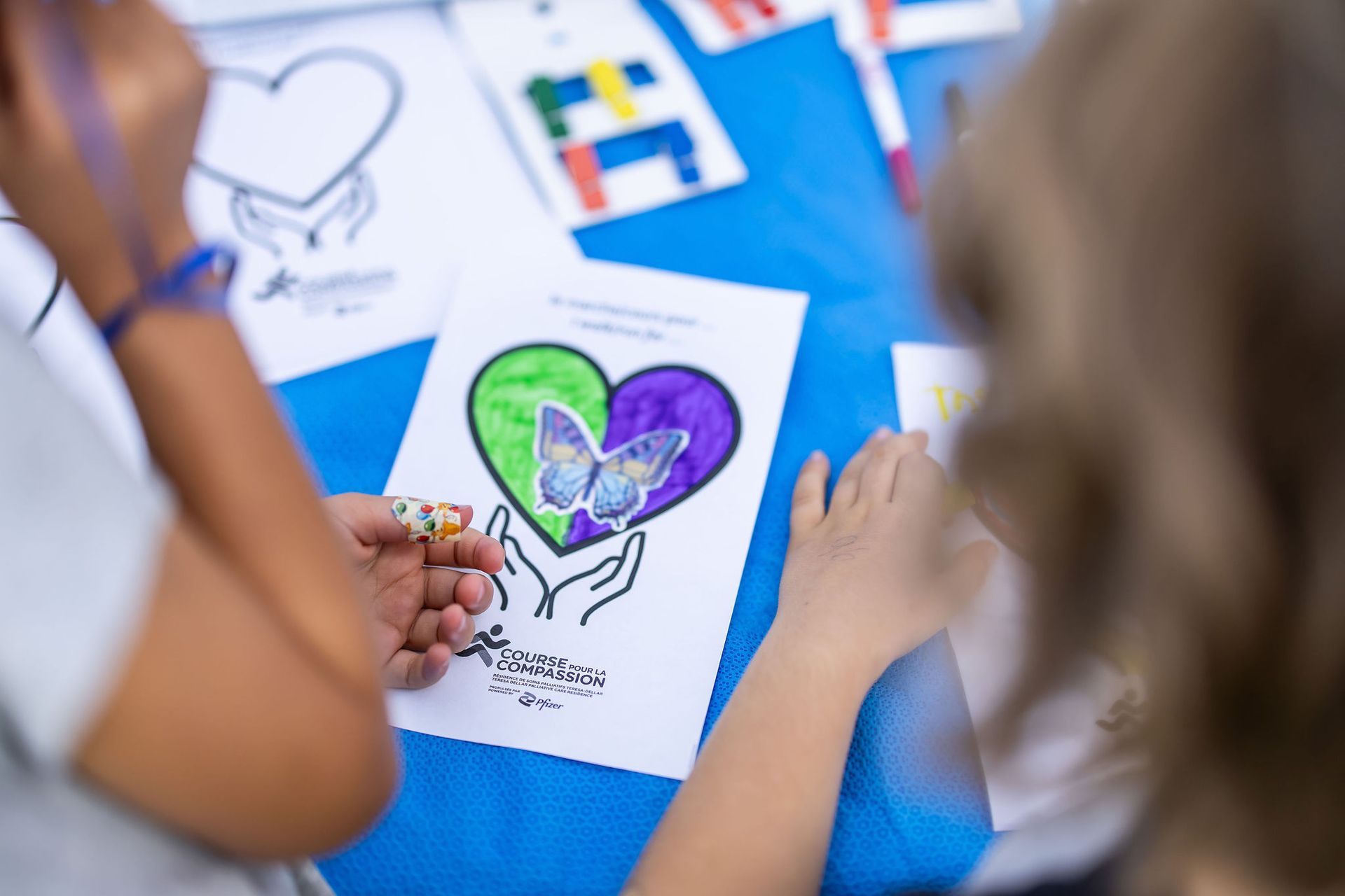 Drawing tent Course Pour la COmpassion