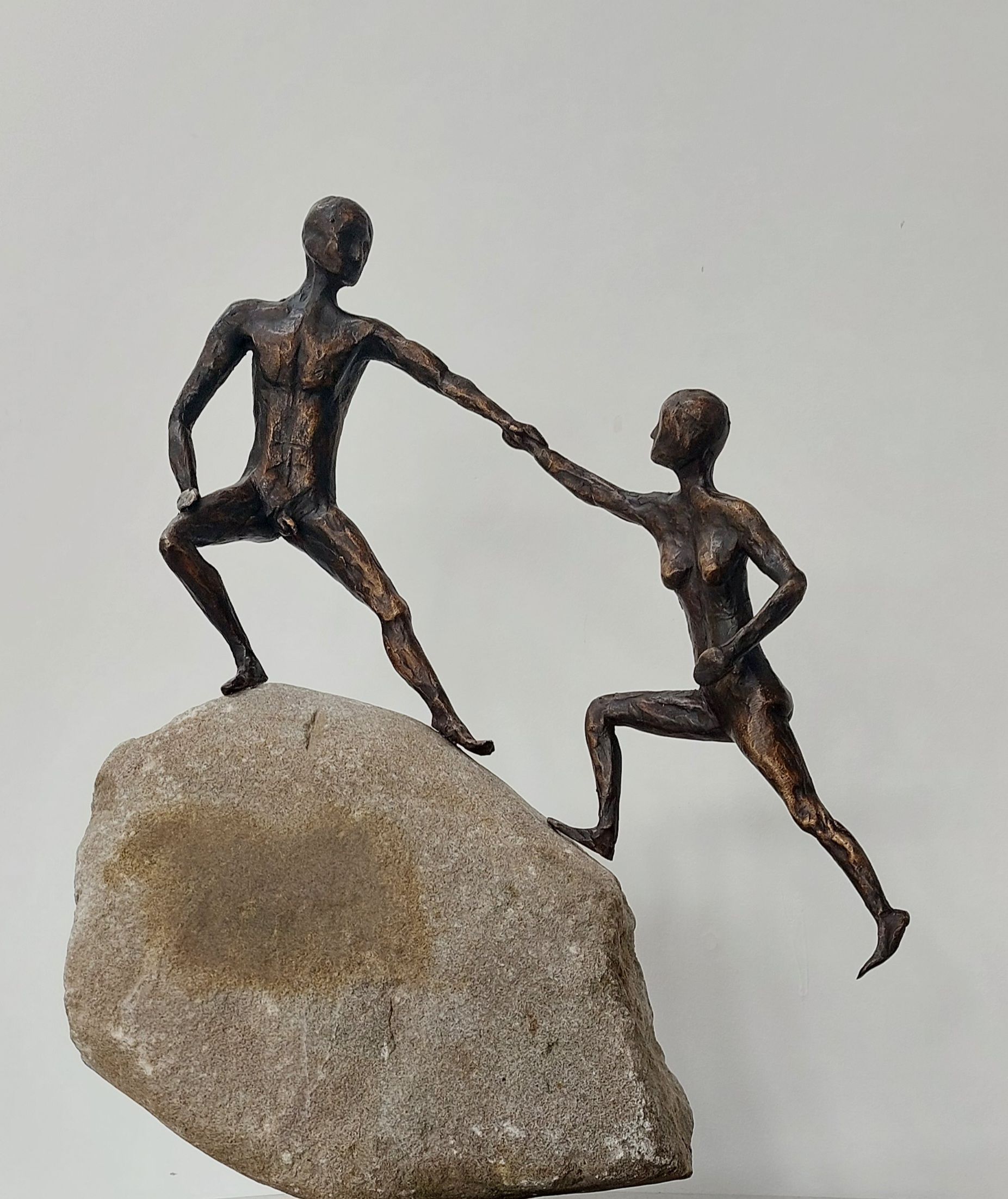 Brons klimmers, symbool voor samen, huwelijk, partners