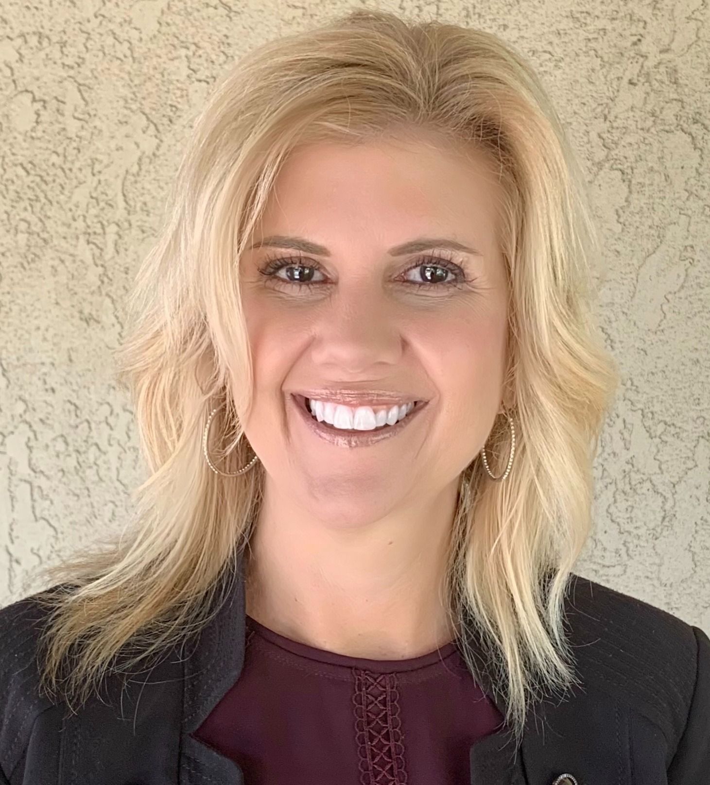 Becky Lomaka, MA, FT