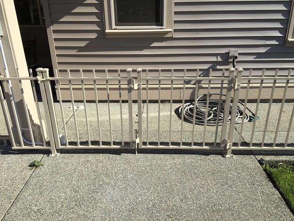 Custom Railing Nanaimo, BC SunRay Aluminum Railings