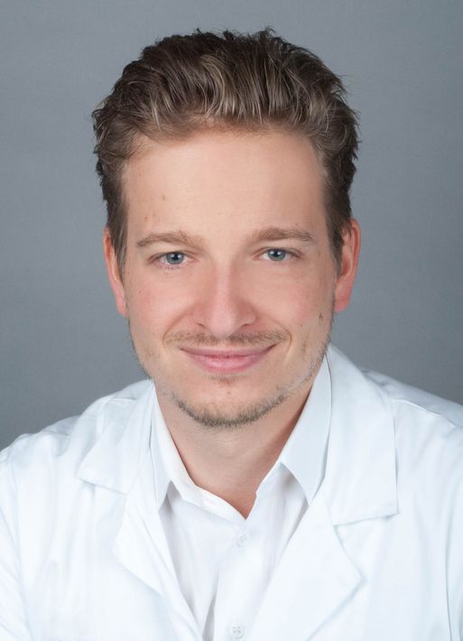 OA Dr. Martin Vierhapper - Facharzt für Plastische, Rekonstruktive und Ästhetische Chirurgie