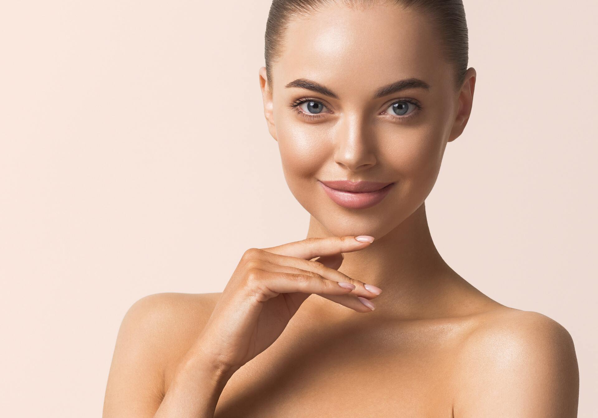 OA Dr. Martin Vierhapper - Nasenkorrektur, Liedkorrektur und Brauenstraffung