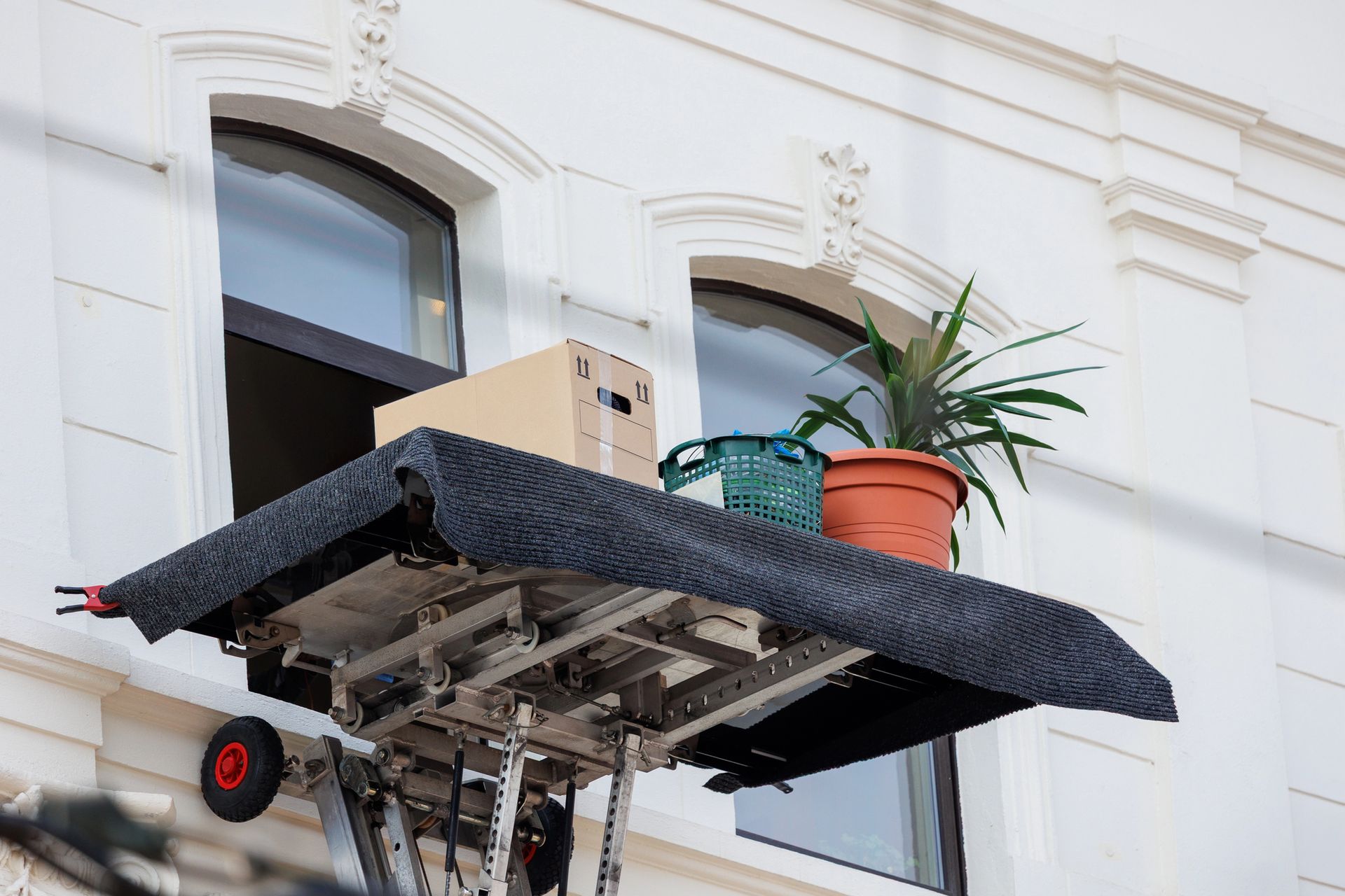 Raskete esemete transport ja tõstetööd