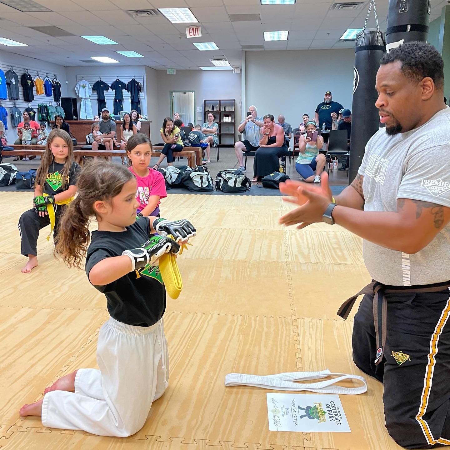 The word placeholder is on a gray background.