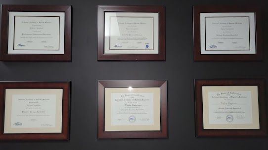 NASM-certified Charlotte personal trainer Taylor Carpenter with CPT, CES, PES, CNC, CVC, and BCS certifications