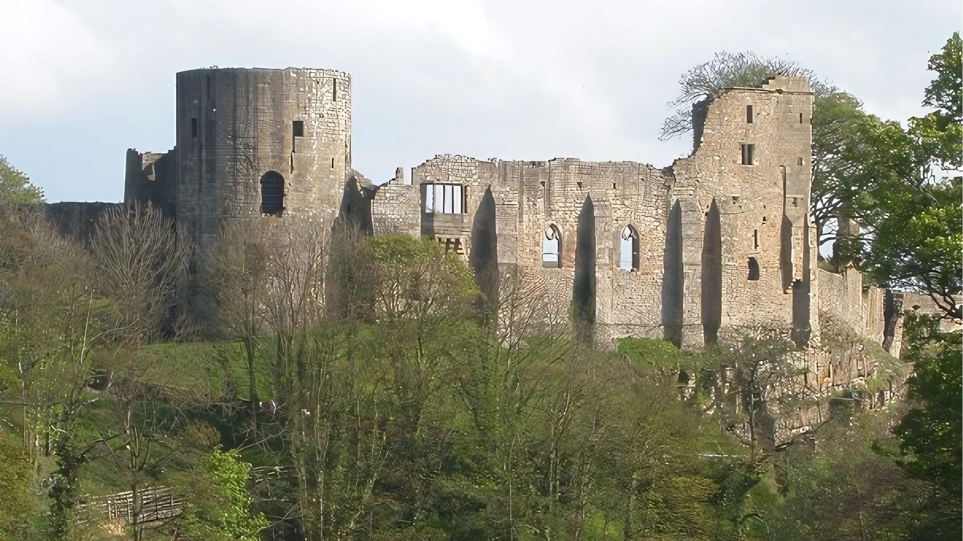 Who doesn't love a castle? In County Durham, you're spoilt for choice. Explore 5 of the best 