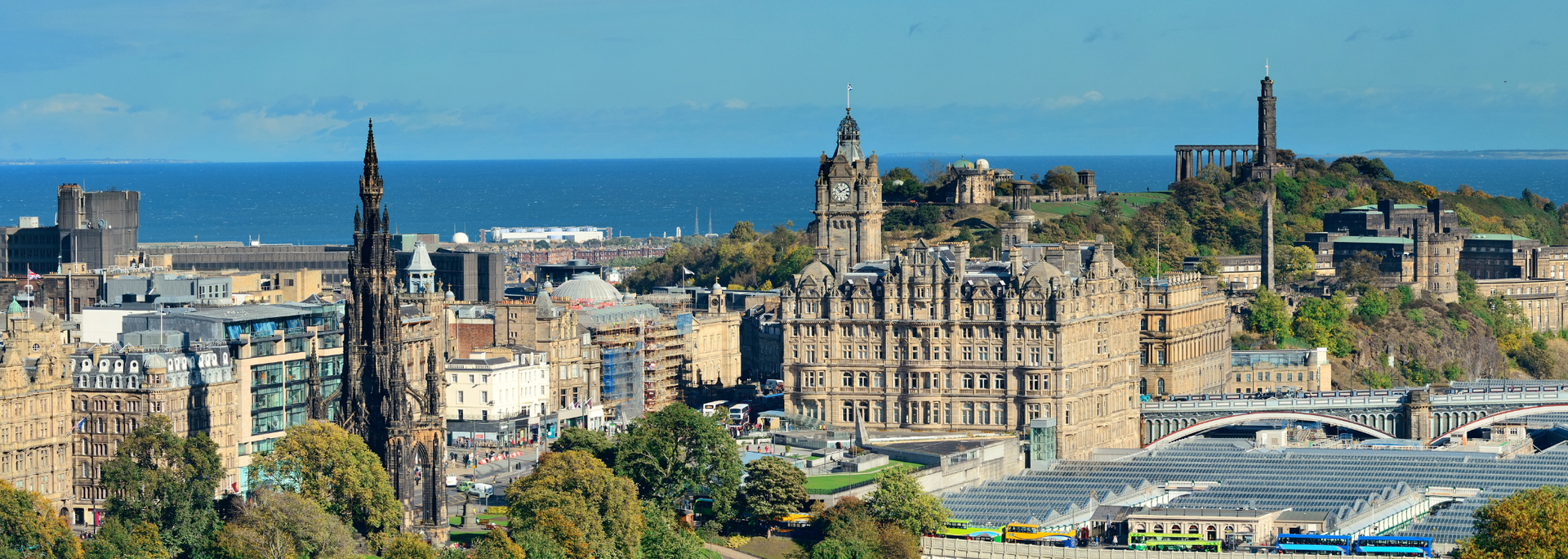 Picture of Edinburgh city centre. Picture of Edinburgh city centre.