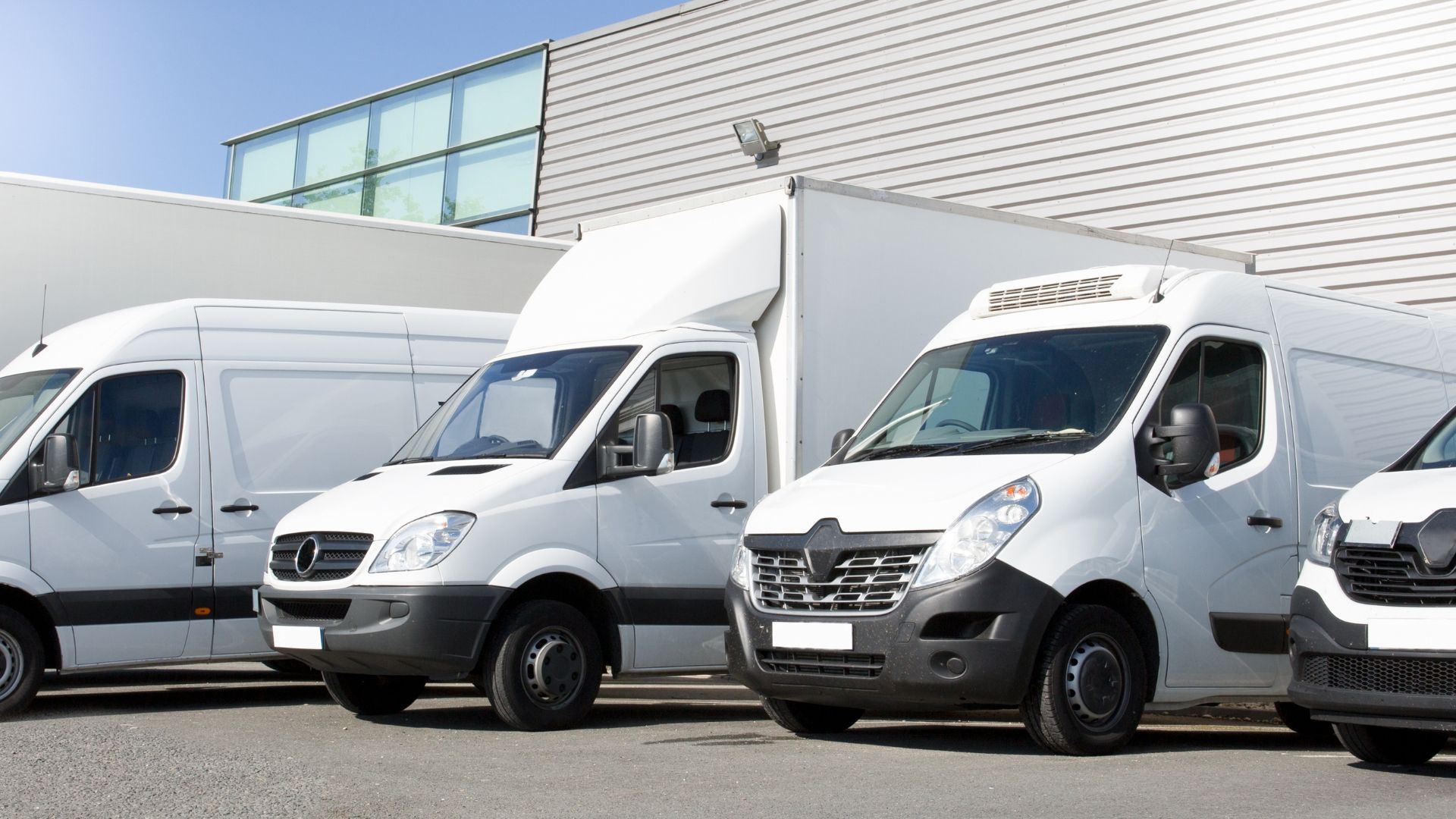 Are you looking to rent a van? Good choice! But how much can you expect to pay? 