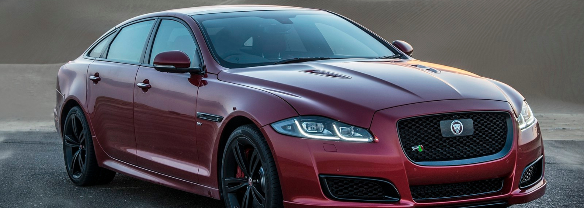 Picture of the Jaguar XJ.