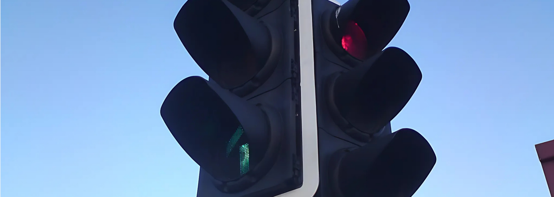 Picture of a UK traffic light. Picture of a UK traffic light.