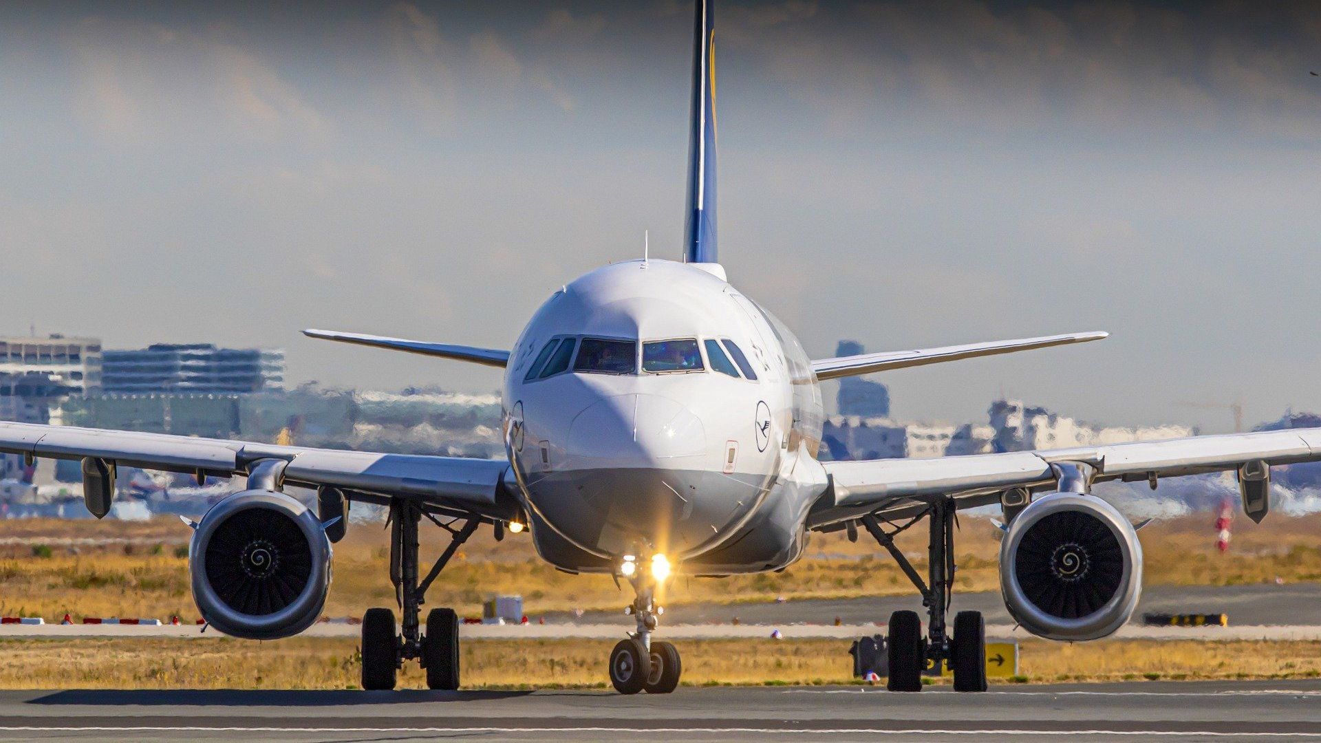 Picture of a plane.