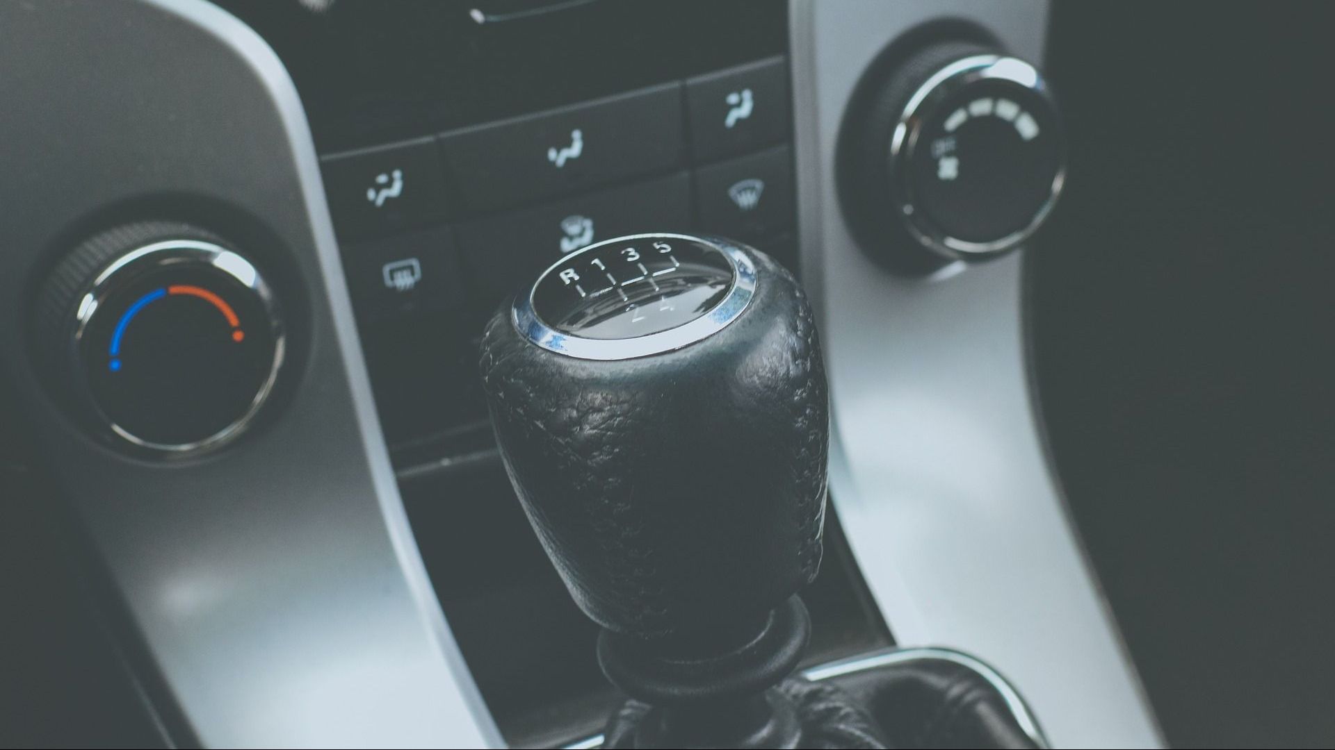 Picture of  a Manual gearstick