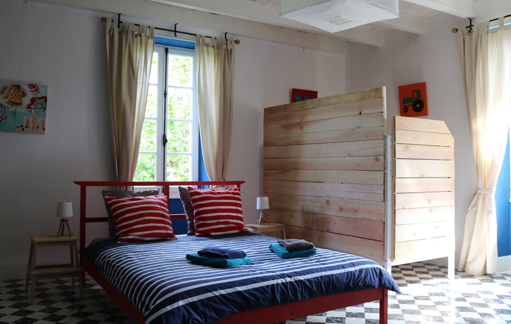 Les Escaliers de La Combe Bed & Breakfast