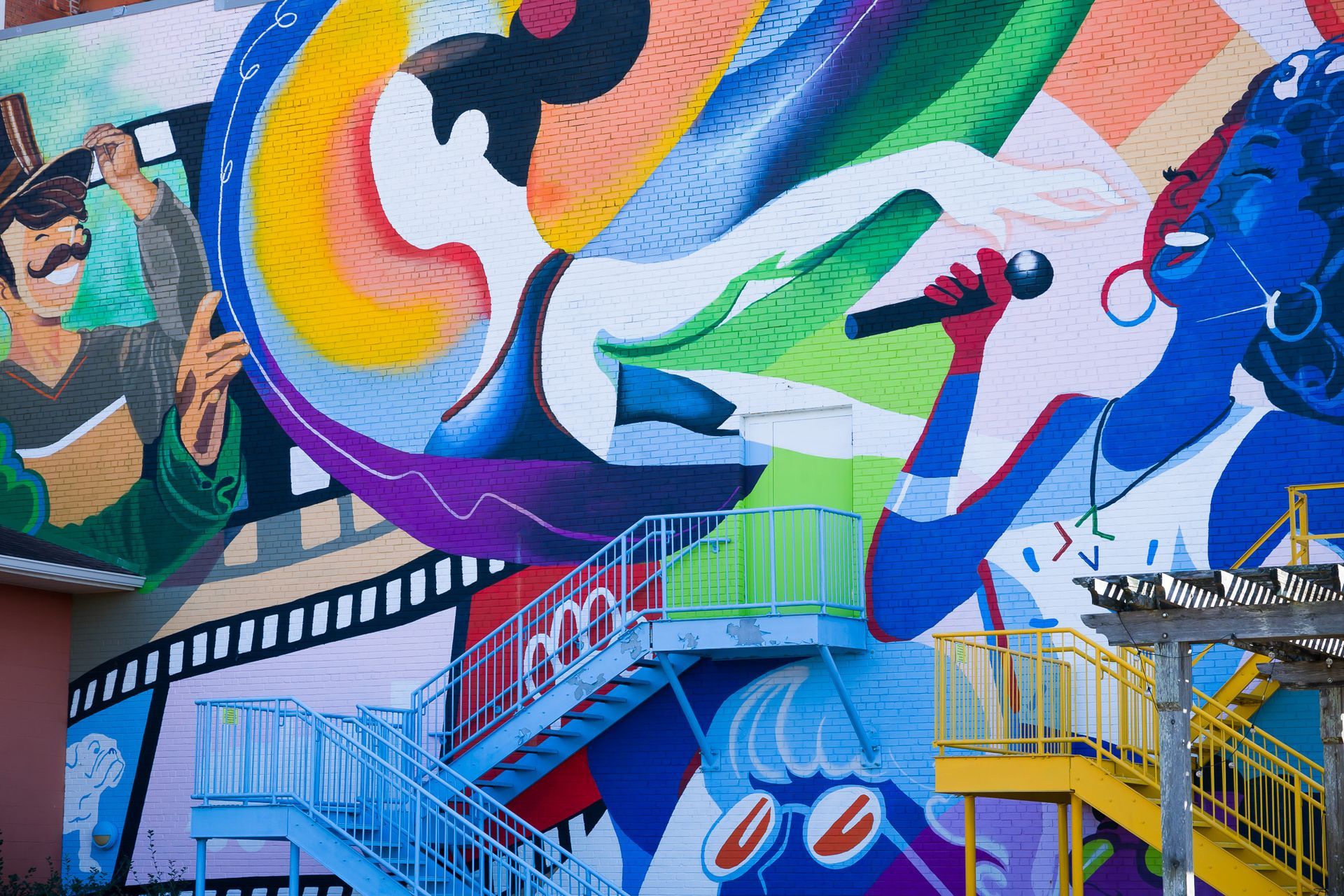 Dixie Center for the Arts mural