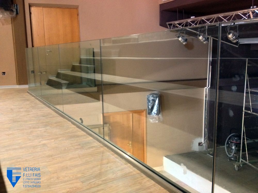 balaustra in vetro per interni