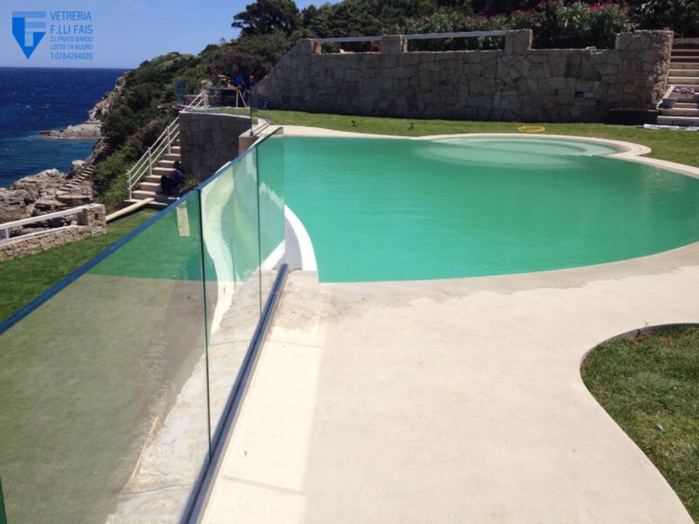 parapetto in vetro artigianale