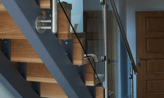 staircase glass railing
