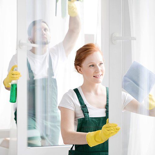 Team Cleaning Office Windows — Wooster, OH — MTO Clean of Wayne County