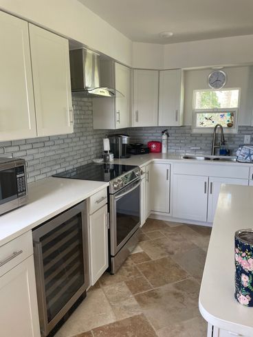 vacation rental with full kitchen