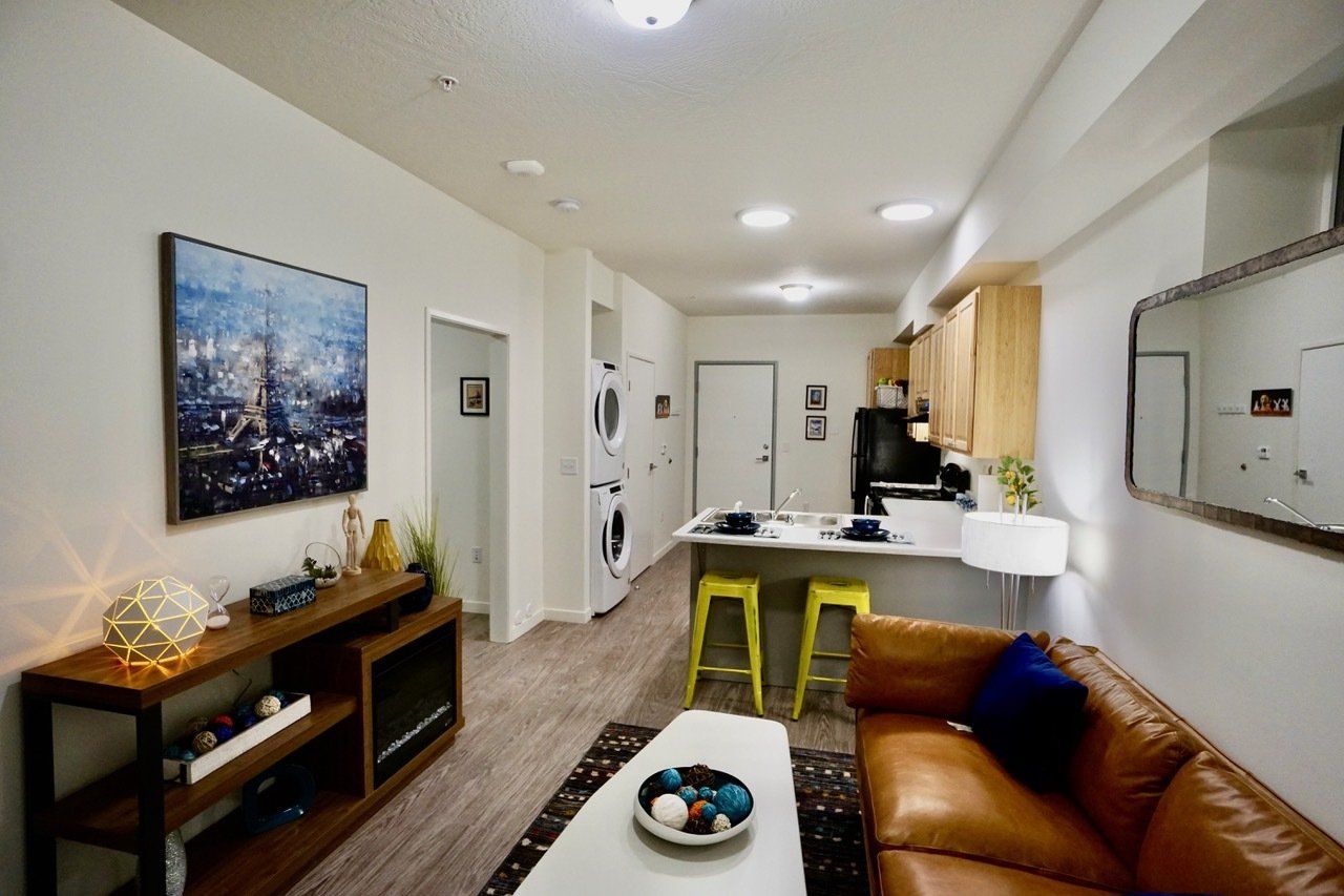 Majestic Drive Living Room + Kitchen Photo