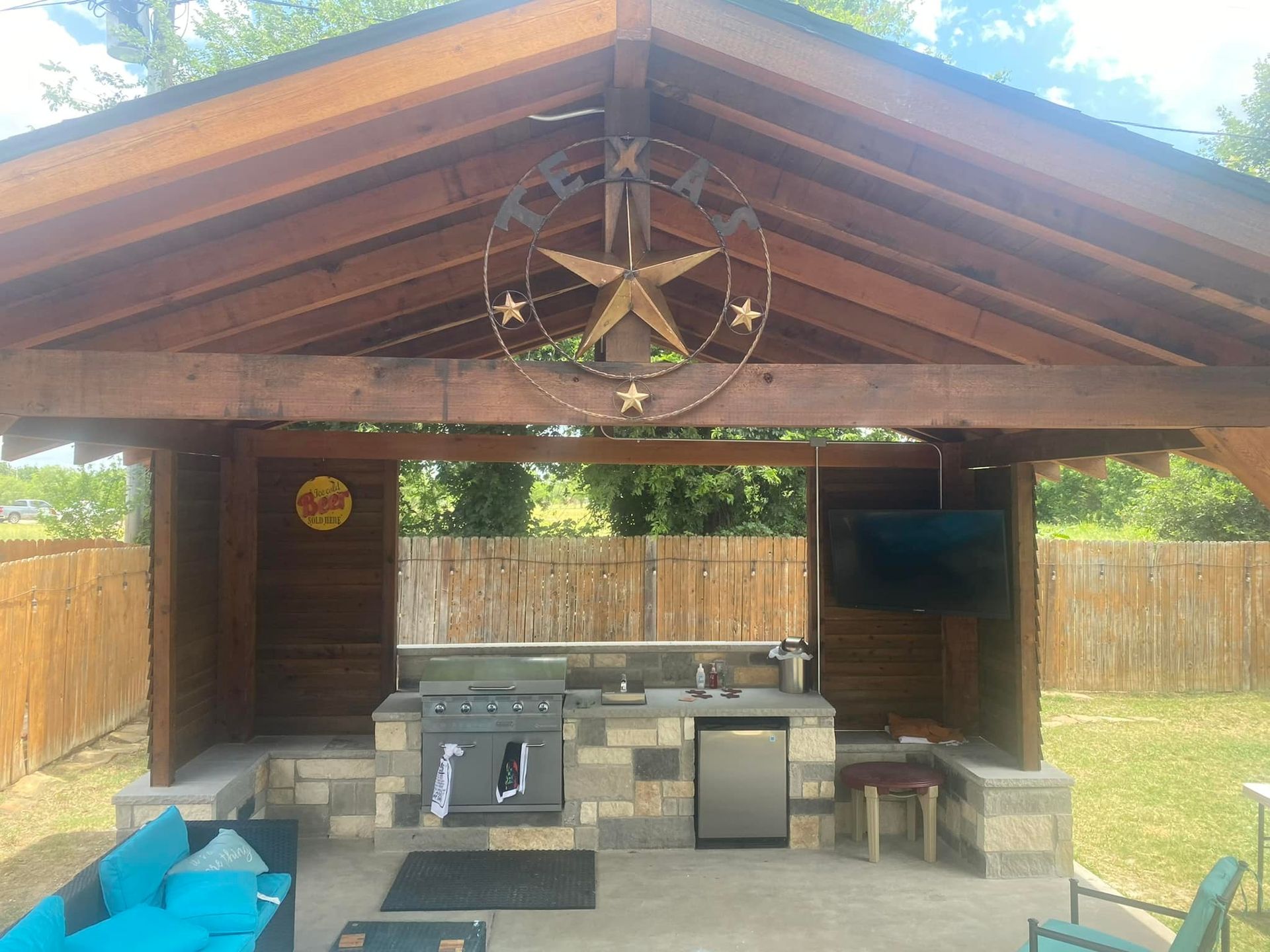 There is a texas star on the ceiling of the pavilion.