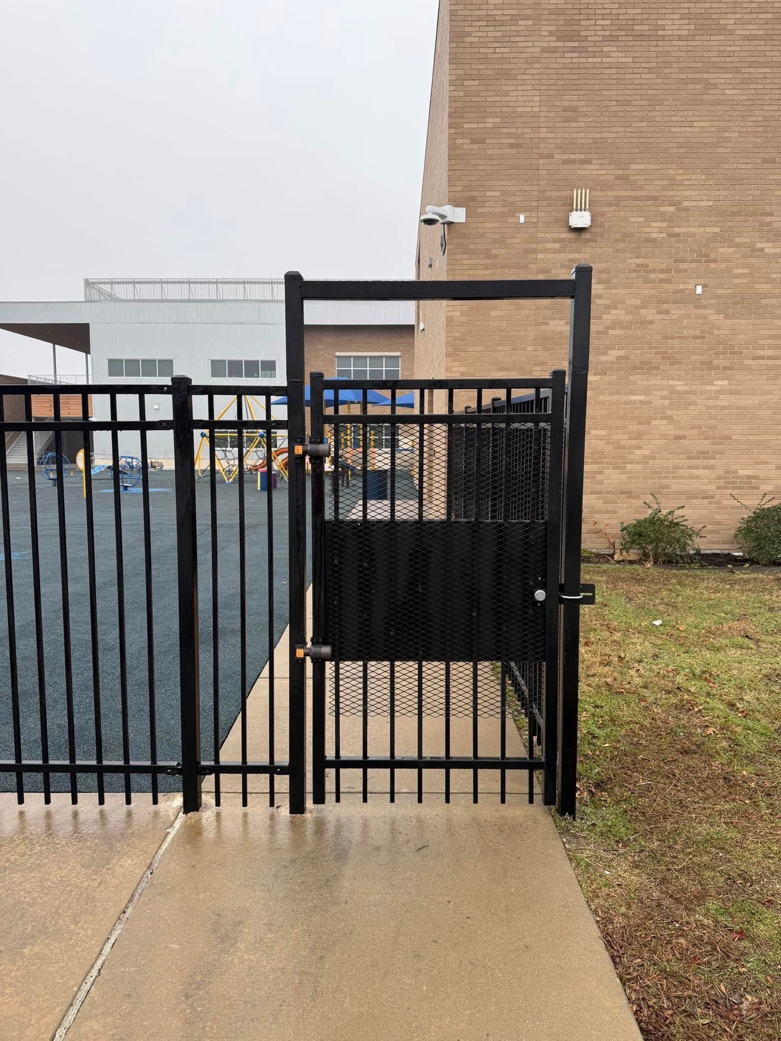 metal gate instillation ennis tx