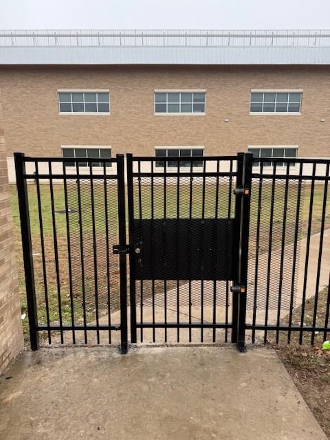 metal fence instillation Waxahachie tx