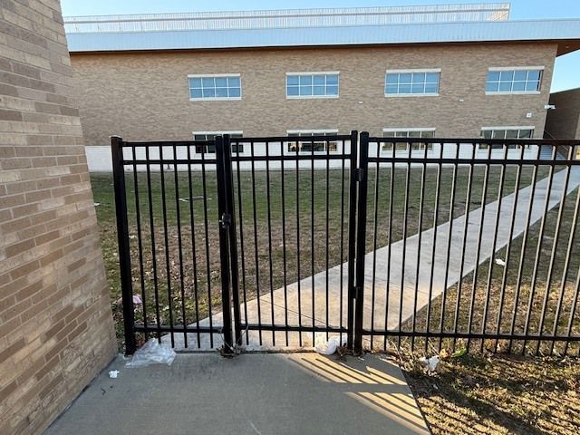 metal fence repair kennedale tx