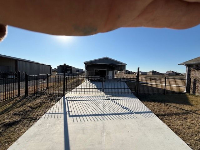 metal fence construction DeSoto tx