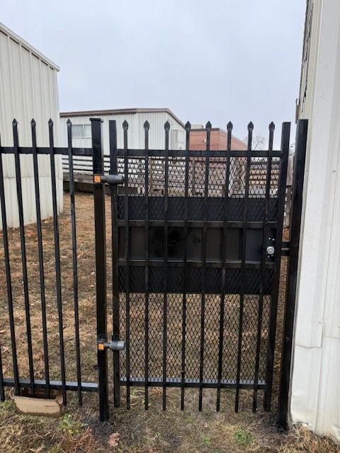 metal fence construction midlothian tx