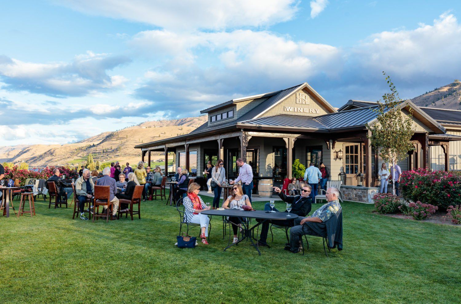 Discover Lake Chelan: Your Ultimate Guide to Adventure, Relaxation, and Unforgettable Experiences
