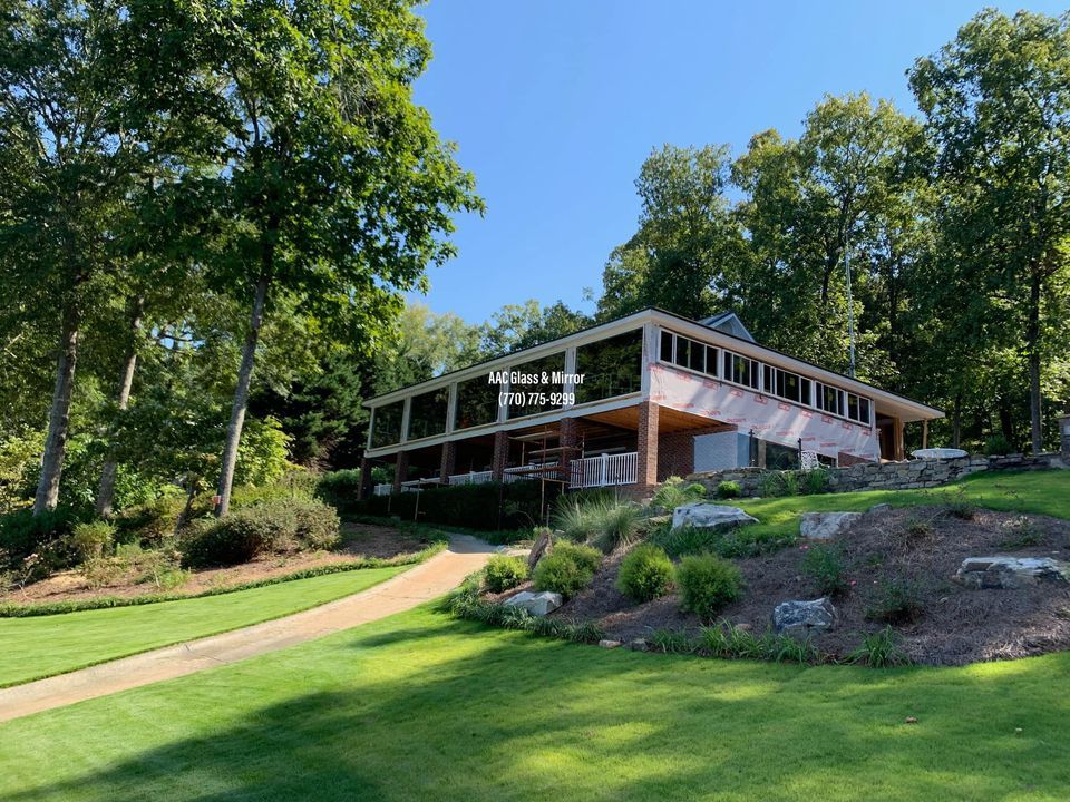 A Shower Stall With A Glass Door — Jenkinsburg, GA — AAC Glass