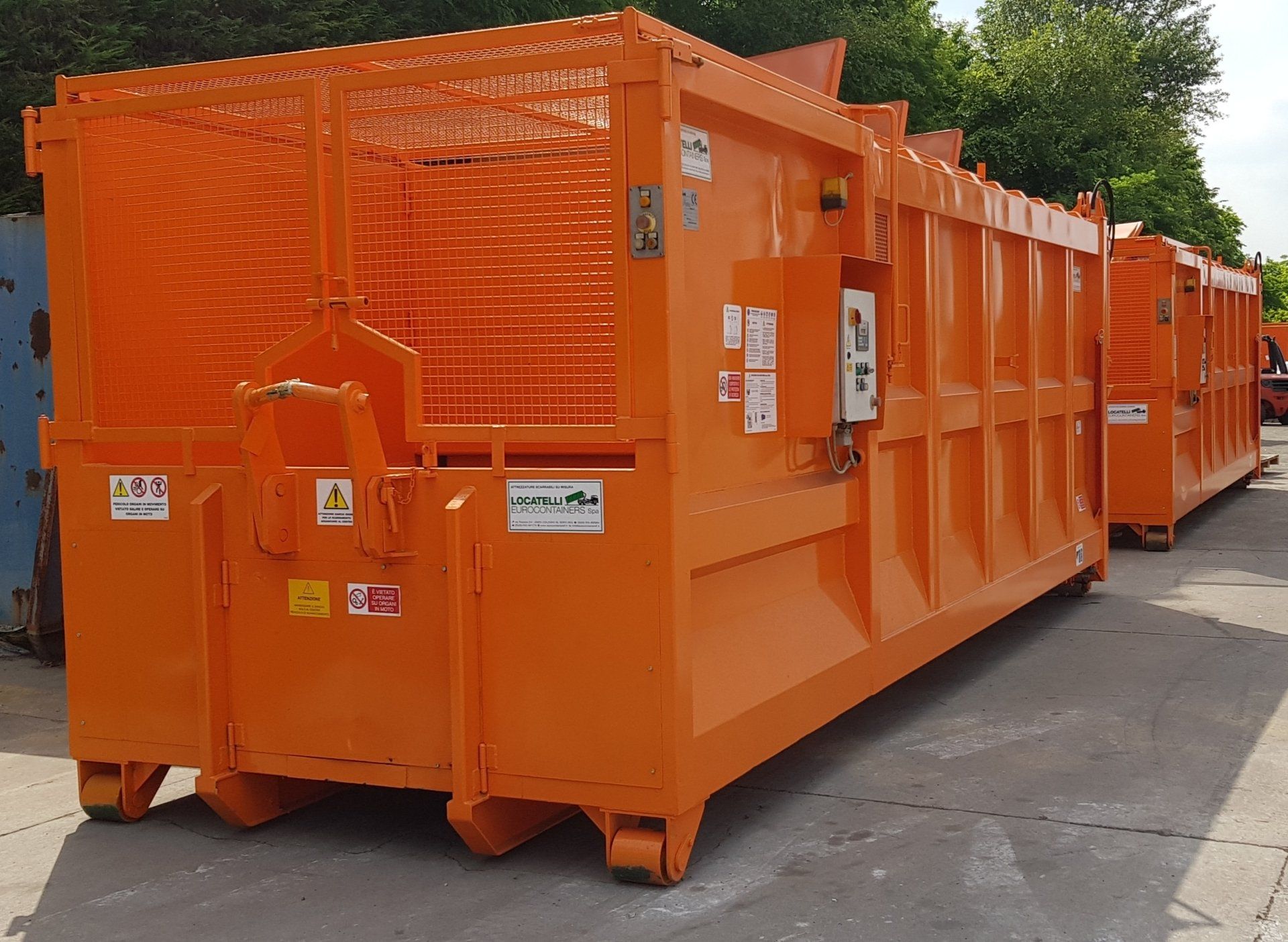 Noleggio compattatori e container per aziende Padova